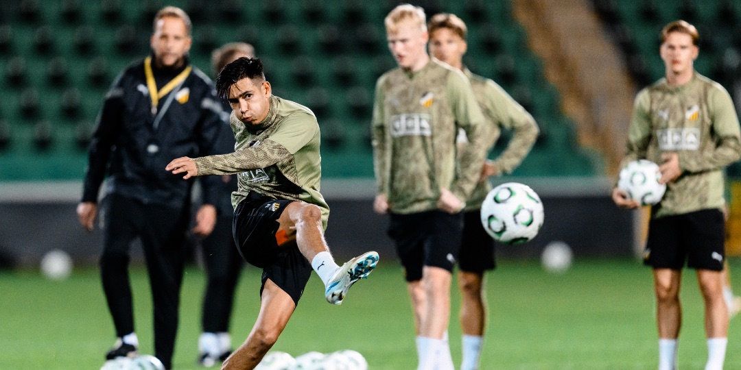 Truppen som rest till UEFA Conference League-premiären