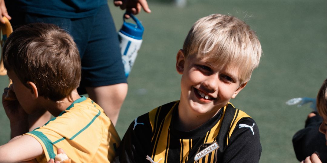 BK Häcken startar initiativet Bollgetingen – för en positiv skolmiljö